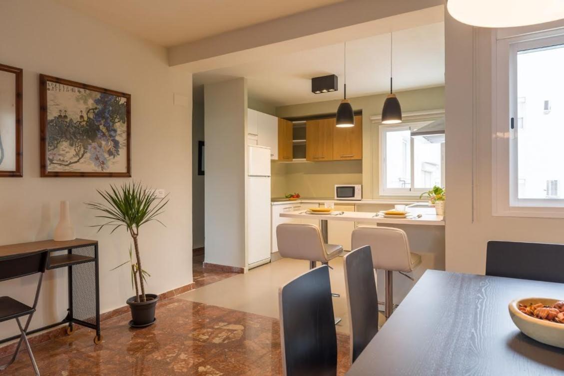 Suite Alero Mairena del Aljarafe Exterior photo